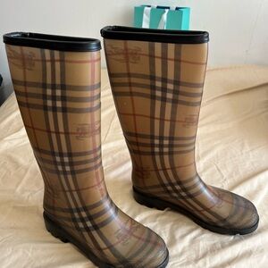 Burberry Plaid Rain Boots - Brown and Black